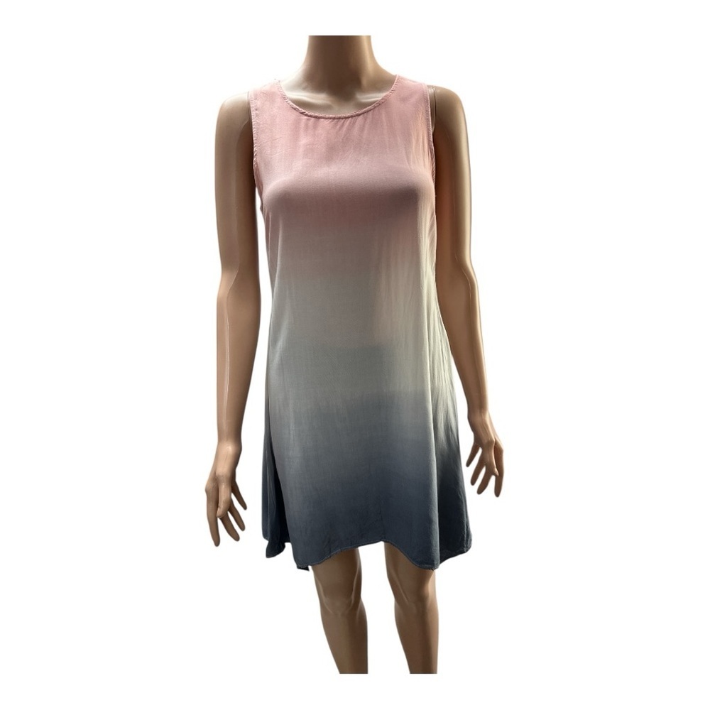 Angela Fashion NWOT - Pink Gray and White Ombré Top Size Small
